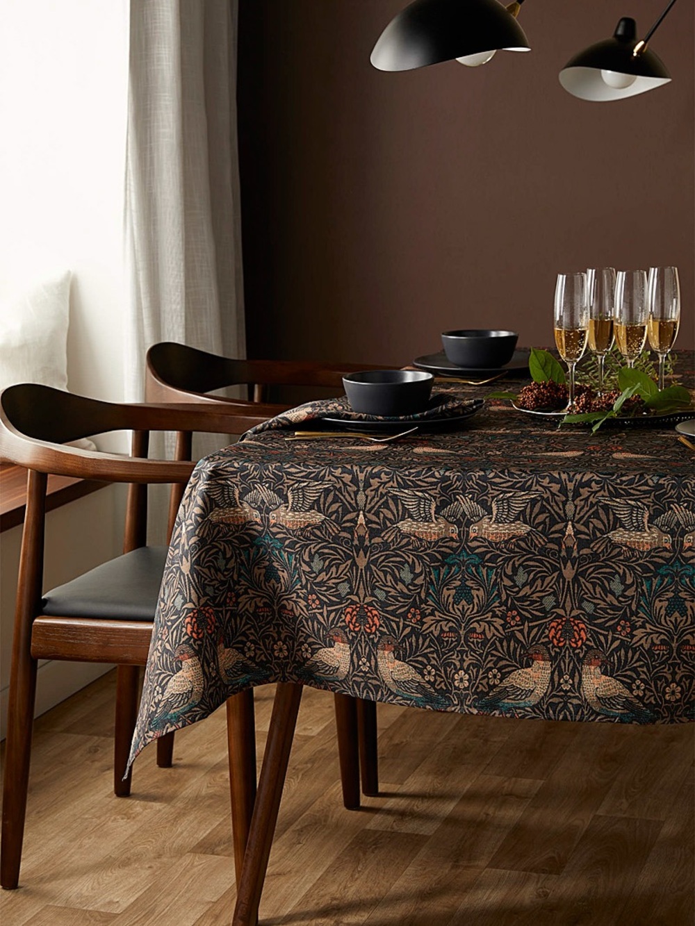 Simons Birds Tapestry Tablecloth
